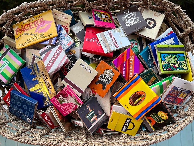Vintage Matchbooks (Lots of 16)